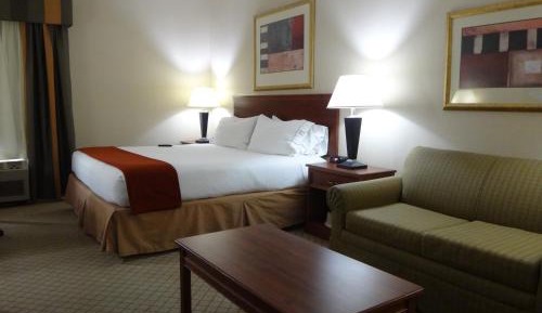 King Room with Sofa Bed - Non-Smoking