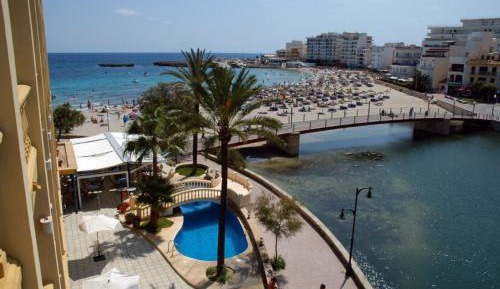 Twin Room with Side Sea View and Pool View