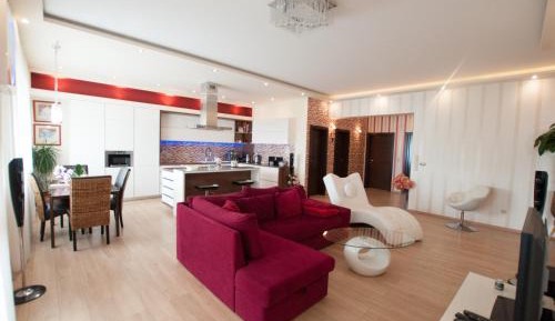 Deluxe Apartment