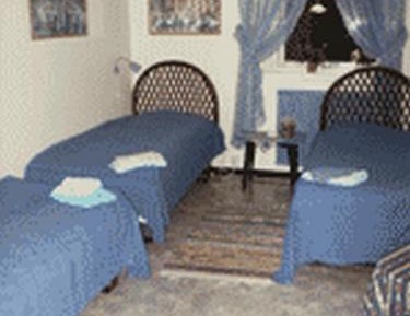Triple Room with Shared Shower
