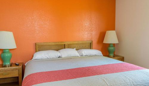 King Room - Non-Smoking