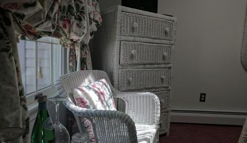 Queen Room with Spa Bath