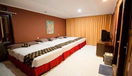 Family Double Room