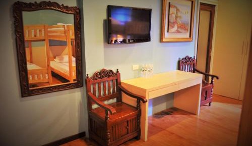 Mixed Dormitory Room