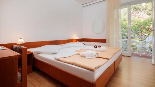 Double or Twin Room with Balcony