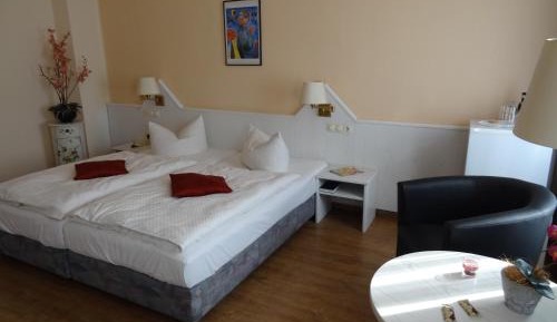 Large Double Room