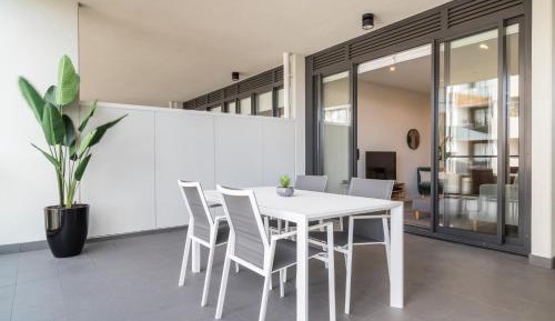 One-Bedroom Terrace Apartment