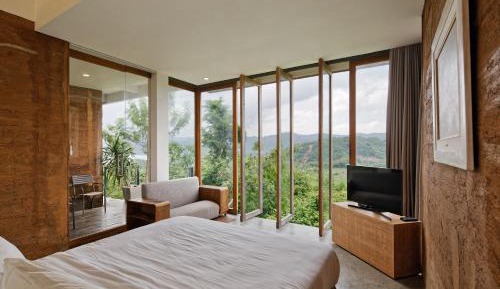 Junior Suite with Mountain View
