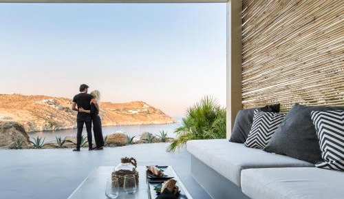 Two-Bedroom Villa with Sea View and Hot Tub