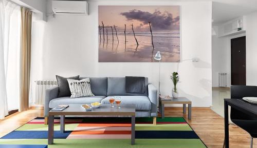 Two-Bedroom Apartment with Balcony (4 Adults + 2 Children)
