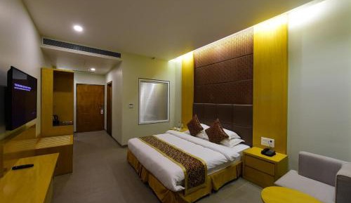 Deluxe King Room
