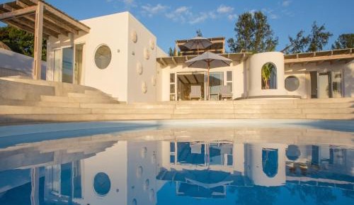 Villa - Beach Front