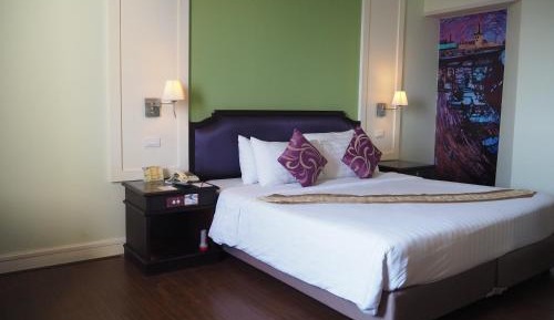 Deluxe Double or Twin Room