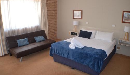 Queen Room - No Pets