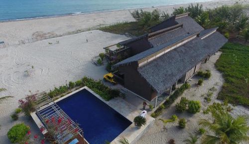 Villa - Beach Front