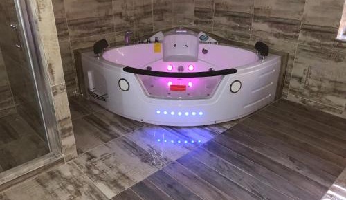Triple Room with Bath