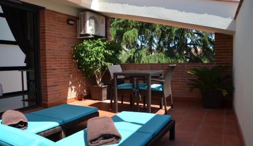 Apartment with Terrace