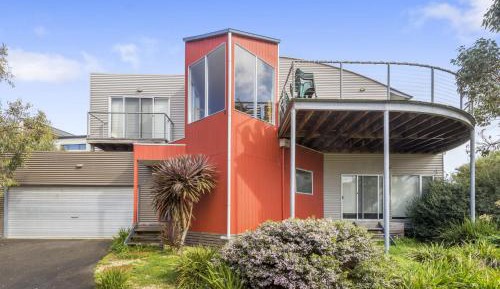 Four-Bedroom Villa with Sea View