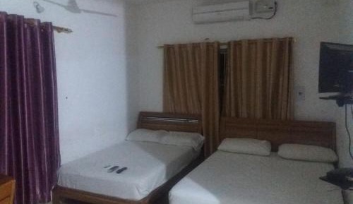 Premium Quadruple Room