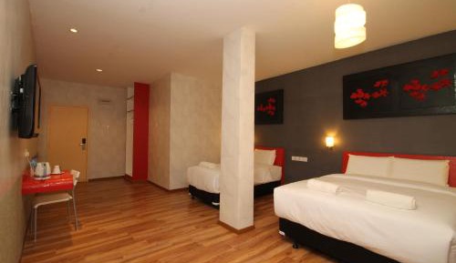 Deluxe Family Room