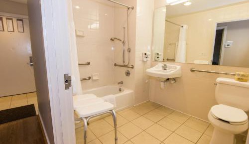2 Bedrooms Cottage Disability Access
