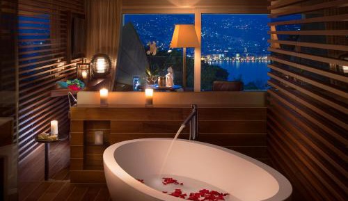 Junior Suite with Balcony and Lake View