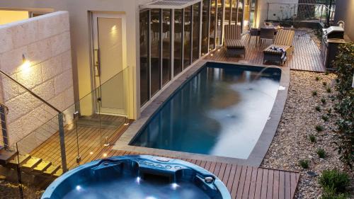 One-Bedroom Villa - Montage