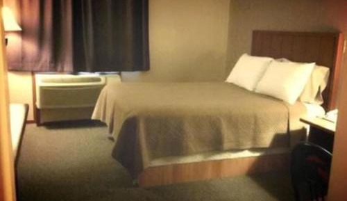 Room with Two Queen Beds