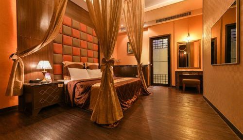 Deluxe Double Room with Jacuzzi 