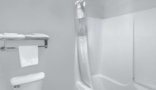 King Room - Non-Smoking