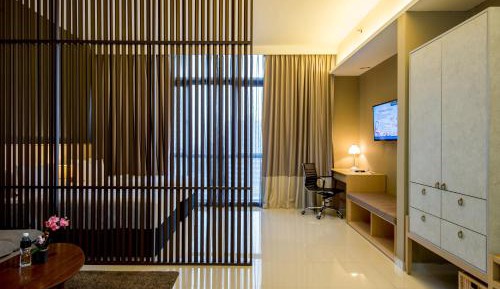 Junior Suite Twin Room - City View