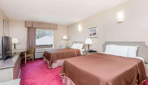 Double Room with Two Double Beds - Non-Smoking