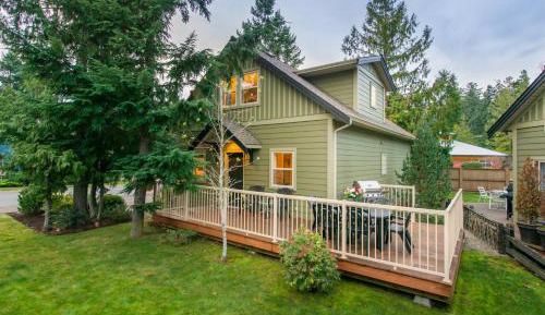 Deluxe Two-Bedroom Cottage - Loft
