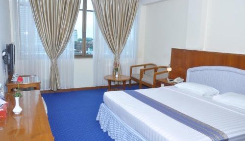 Superior Twin Room with City View