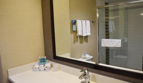 Queen Room with Two Queen Beds - Hearing Accessible/Non-Smoking