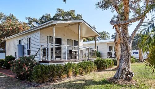 Deluxe Two-Bedroom Cabin