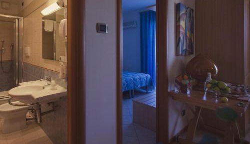 One-Bedroom Apartment (4 Adults)