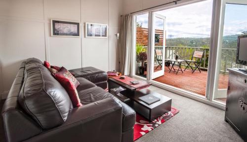 Treetops One-Bedroom Apartment 