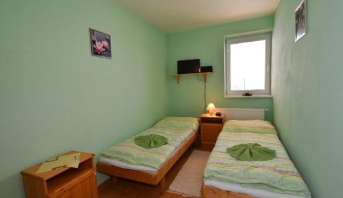 Standard Double Room with Shared Bathroom