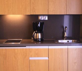 Twin Room with Side Sea View (2 Adults + 1 Child)