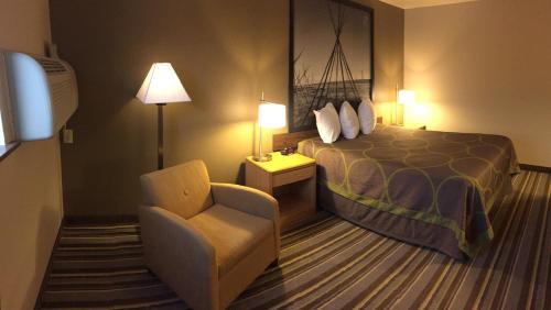 Queen Room - Disability Access/Non-Smoking