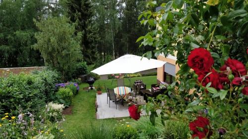 Apartment with Garden View