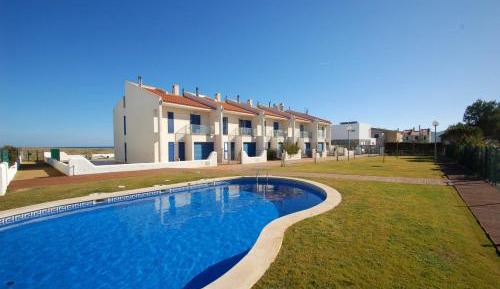 Three-Bedroom Townhouse