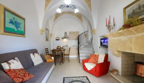 Deluxe One-Bedroom Apartment N4