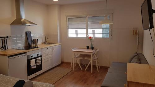 Deluxe Room (2 Adults + 1 Child)