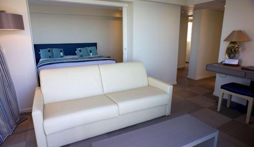 Junior Suite with Balcony and Sea View