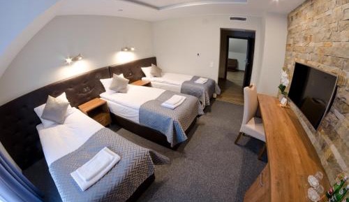Triple Room with Private Bathroom