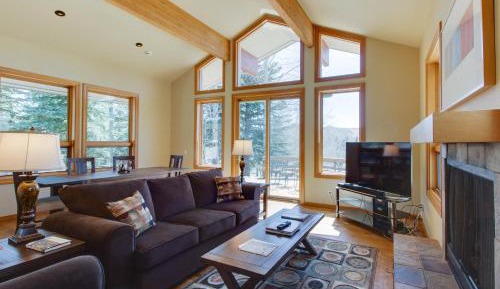 Four bedroom holiday home 
