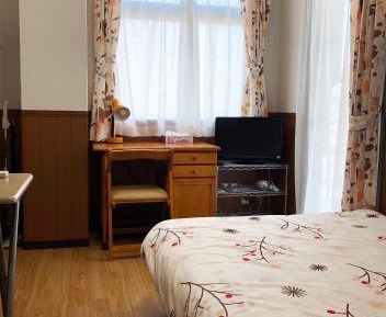 Apartment with Shower