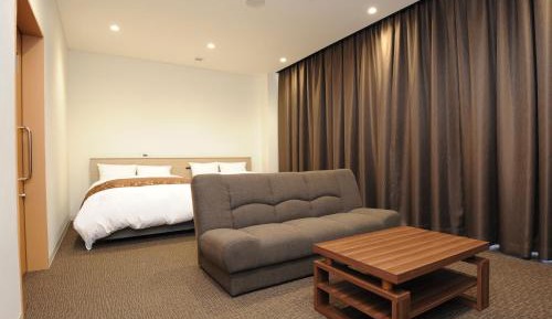 Twin Room - Disability Access - Non-Smoking